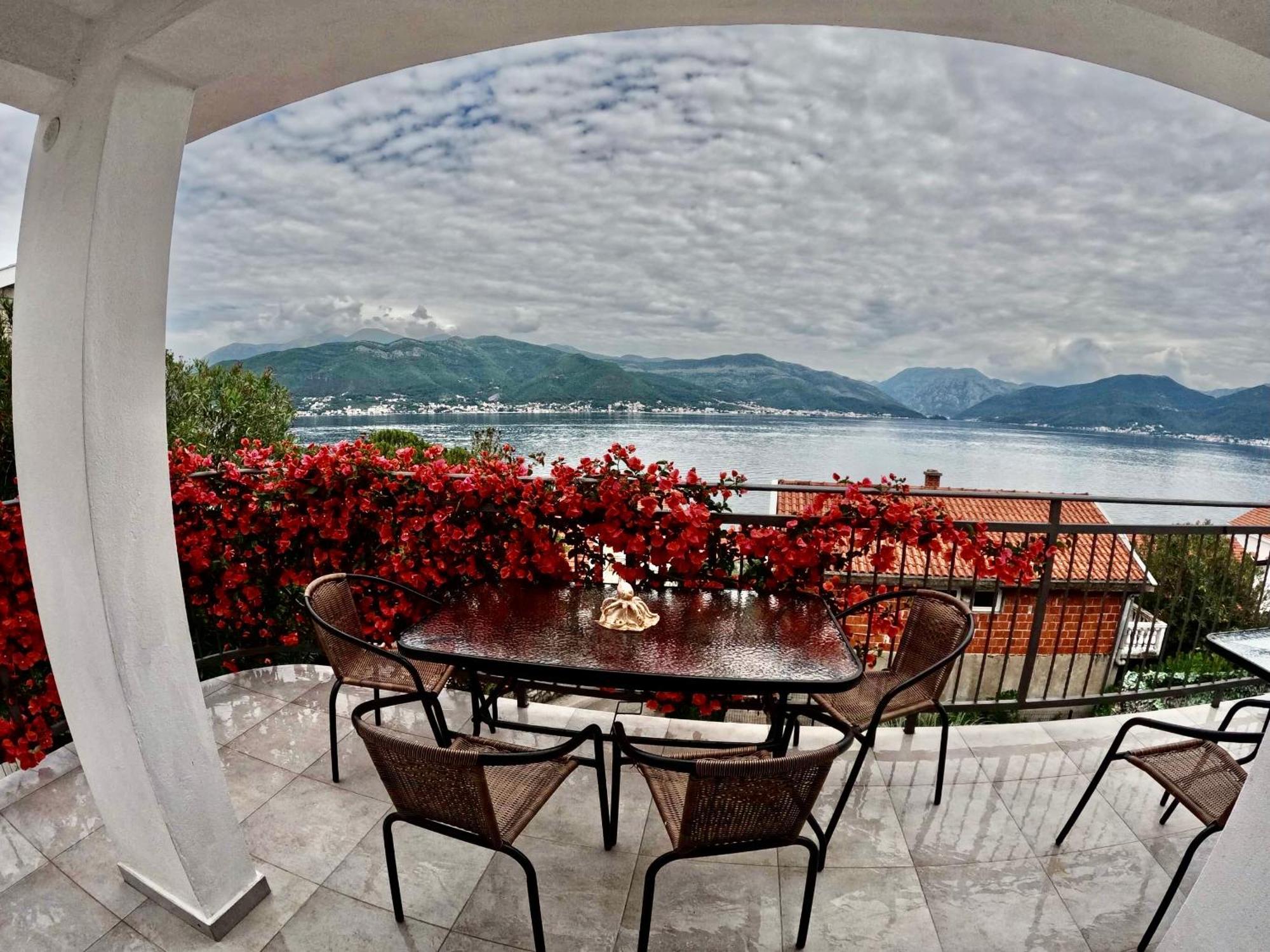 Apartments Obradovic Krasići Eksteriør billede